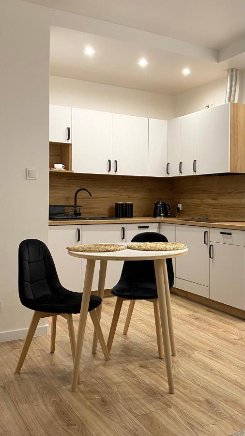 Nowoczesny Apartament w Dzierżoniowie - parter - balkon - pokój + sypialnia Zewnętrze zdjęcie